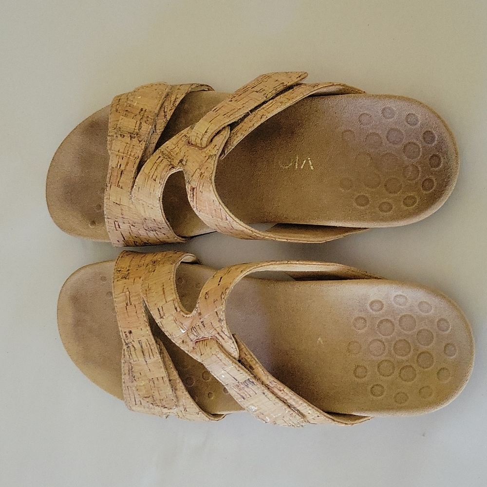 Vionic Cork Design Sandals - Picture 3 of 3